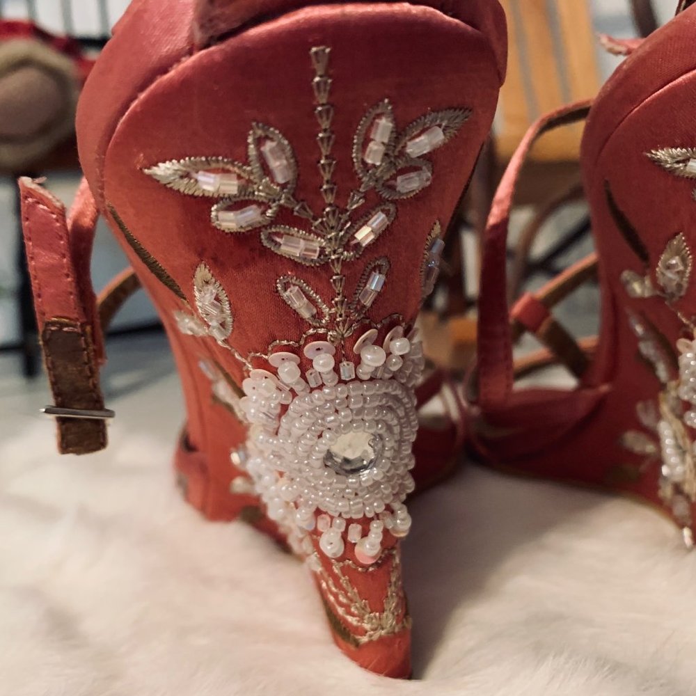 Medusa Dusty Rose Lola Bejeweled Wedge Sandal Size 10